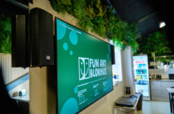 Adam Hall en Fun Art Blokhus