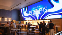 Peerless AV y DCBolt en Blinders Sports