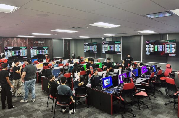 LBCC Esports Extron