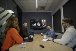 Magnetron Sennheiser TC Bars Ecler VEO SWC45