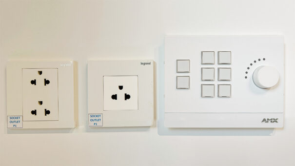 Harman en escuela Dwight AMX MCP 108