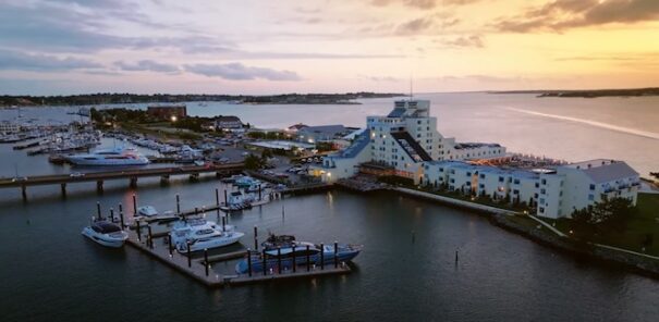 Uniguest Newport Harbor Island