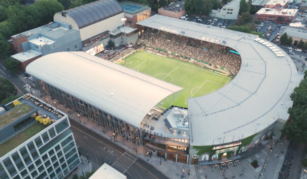 Dante en Providence Park Portland