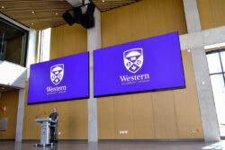 EM Acoustics en Universidad Western