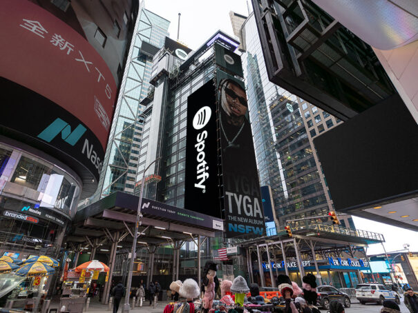 SNA Displays en One Times Square