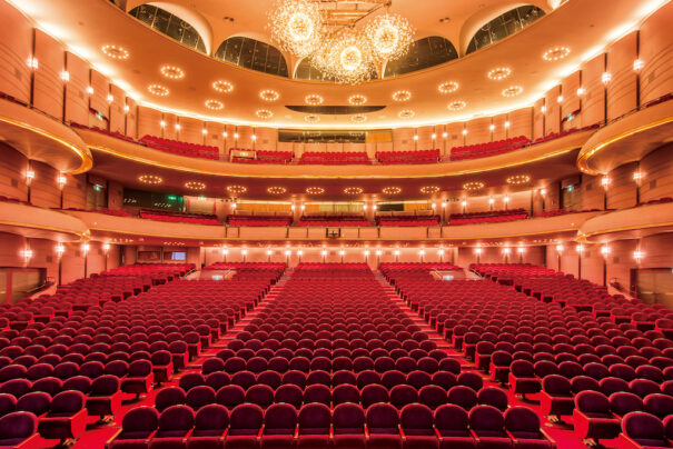 Takarazuka Revue Sennheiser