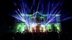 Christie en Picadeiro Open Sounds y Yard Festival