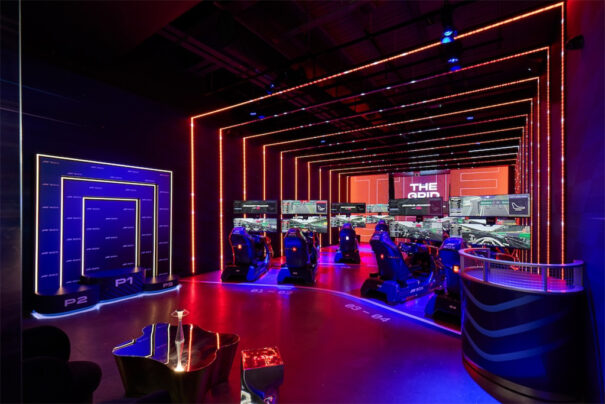 Disguise F1 Arcade F1 Box