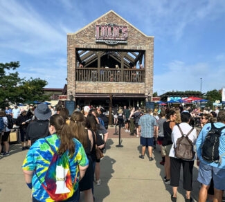 LuLu's Public House 絶世のAV