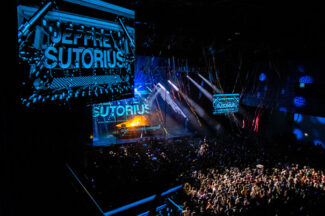 Pepsi Center WTC Robe