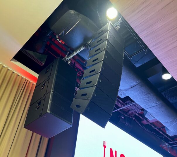 Inspire Brands JBL y Crown