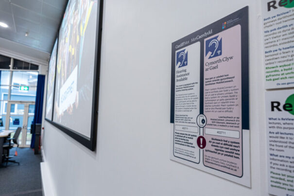 Magnetron Sennheser Universidad Metropolitana de Cardiff