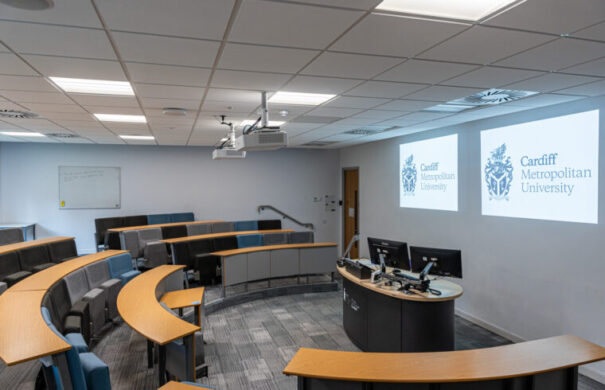 Magnetron Sennheser Universidad Metropolitana de Cardiff