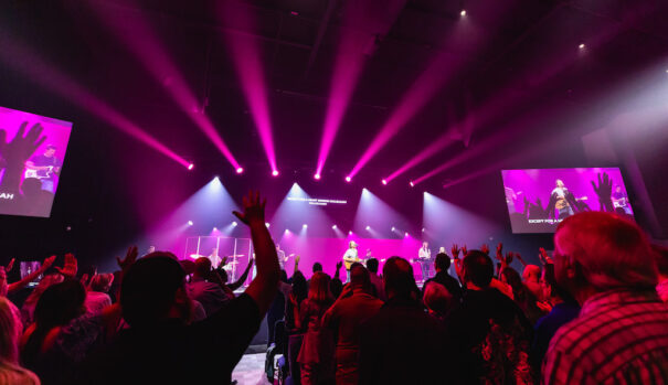 革命教堂森海塞尔光谱