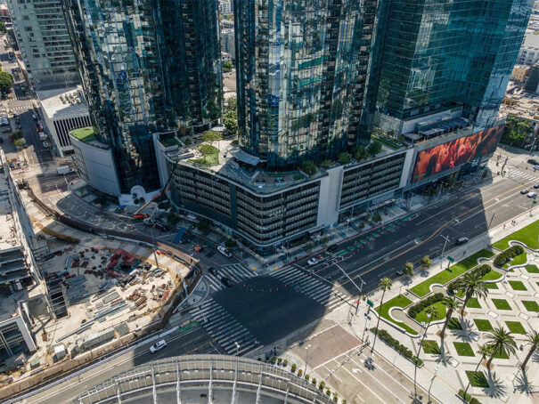 SNA Displays Circa Digital Spectacular