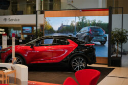 Samsung digital signage concesionarios Toyota