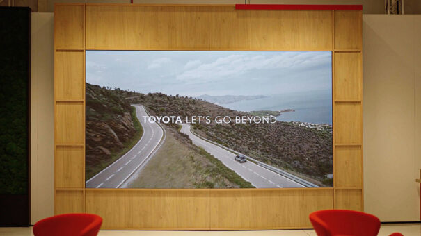 Samsung digital signage concesionarios Toyota