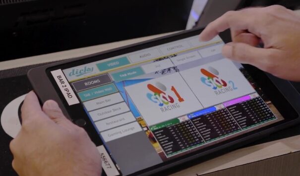 Kramer en Australian Surf Club 1