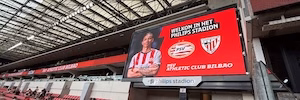 PSV Eindhoven moderniza el Philips Stadion con nuevos marcadores Philips dvLED de última generación
