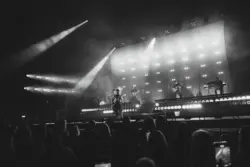 Foto Jack Robinson gira Sam Ryder Sennheiser