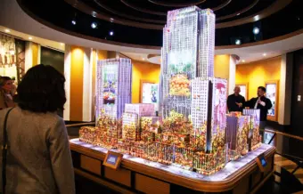 Disguise Omnical Top Of The Rock