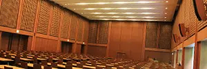 Sonido adaptativo para espacios flexibles: JBL y Crown llegan a la sala Inamori de la Universidad de Kyushu