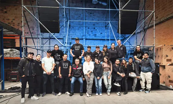 Martin Audio Wavefront Precision People Light Colombia Bogota