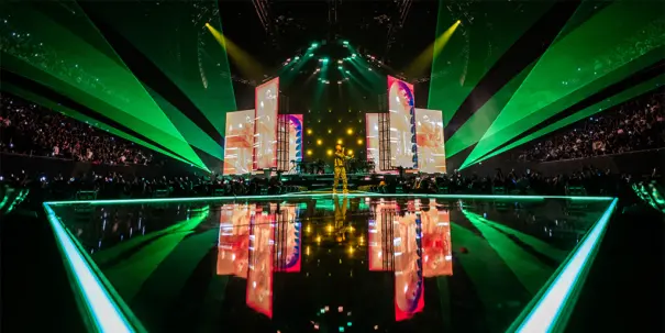 変装デイブ・ギラ・イギリス 2