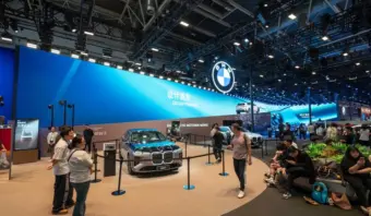 Absen Bmw Salon Automovil Pekin 2