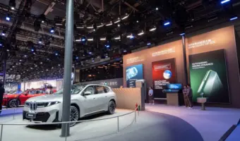 Absen Bmw Salon Automovil Pekin 3