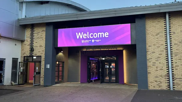 Unicol Universidad Loughborough Pantalla